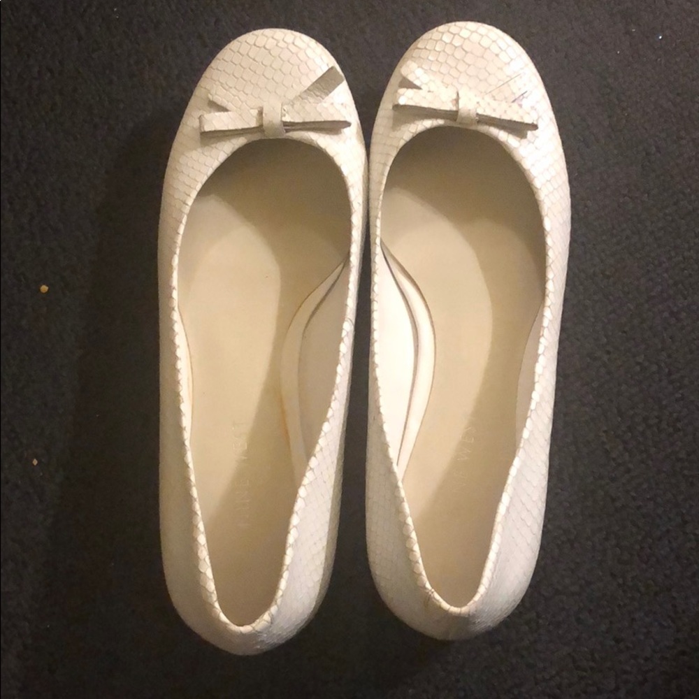 Nine West White Snakeskin Print Flats
